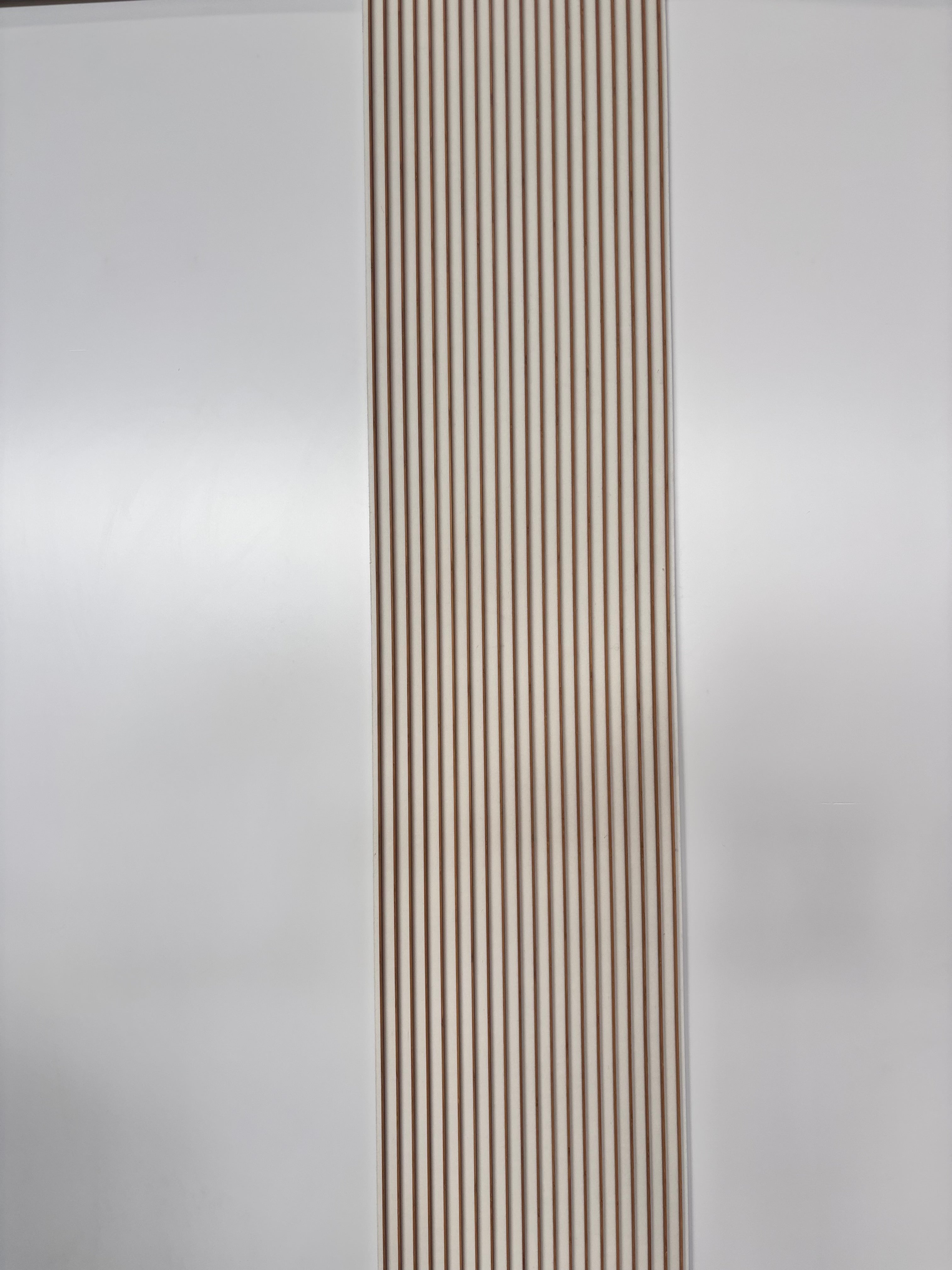 VertiLine - Bamboo & White